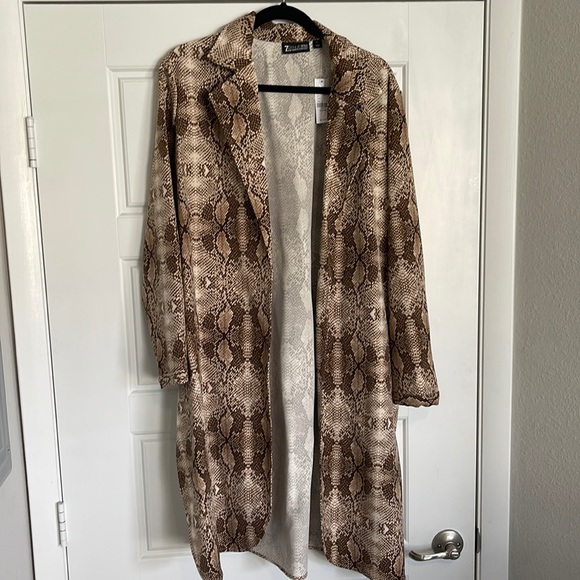 New York & Company Jackets & Blazers - Snakeskin coat